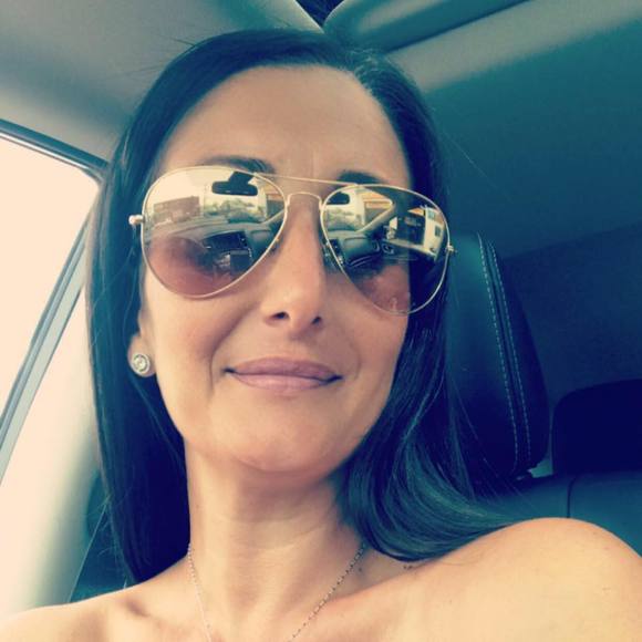 Meet your Posher, Danae - Picture 1 of 1